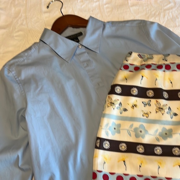 Harold’s light blue cotton button up shirt size 12 perfect condition - Picture 5 of 6